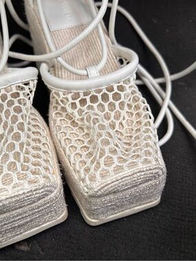 Bottega Veneta Cream Lace Square-Toe Platform Sandals